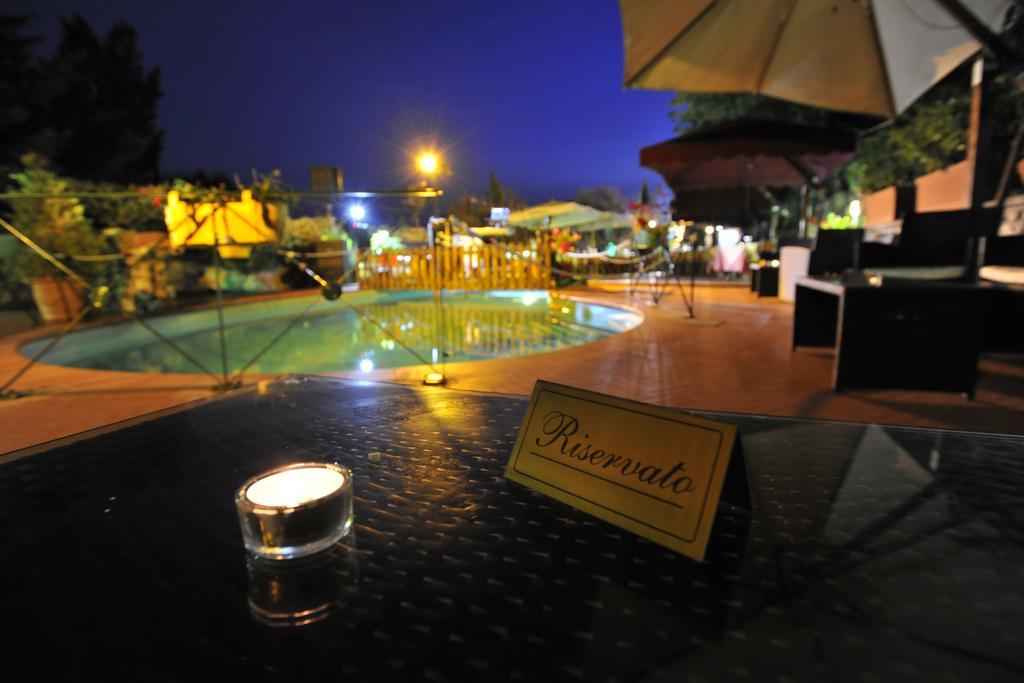 Solofra Palace Hotel & Resort Екстер'єр фото